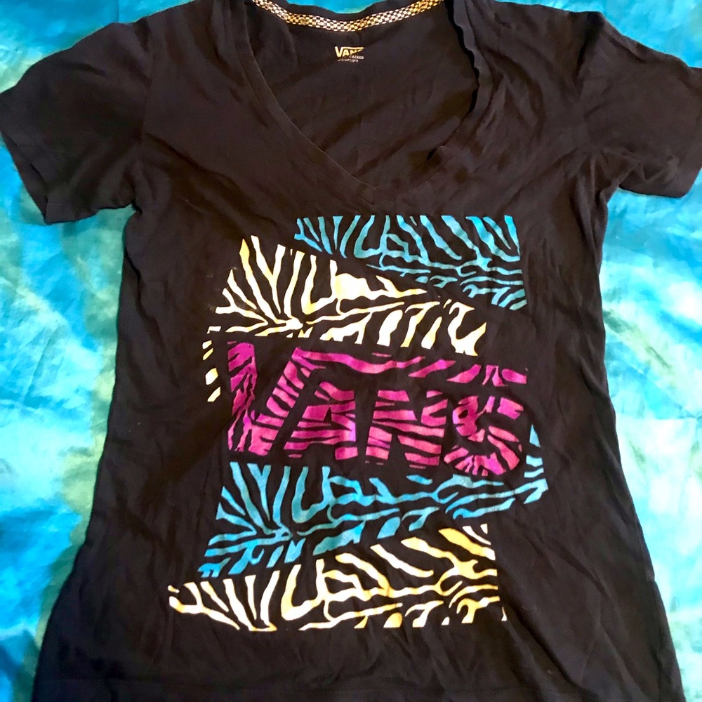 COPY - VANS ZEBRA PRINT V-NECK BLACK SHIRT
